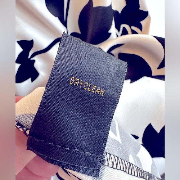 Donna Ricco - Vanilla/Black Sleeveless Dress - Picture 10 of 11